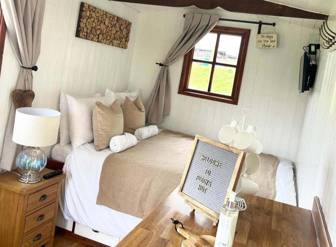 Peggy'S Hut Hotell Astbury Eksteriør bilde